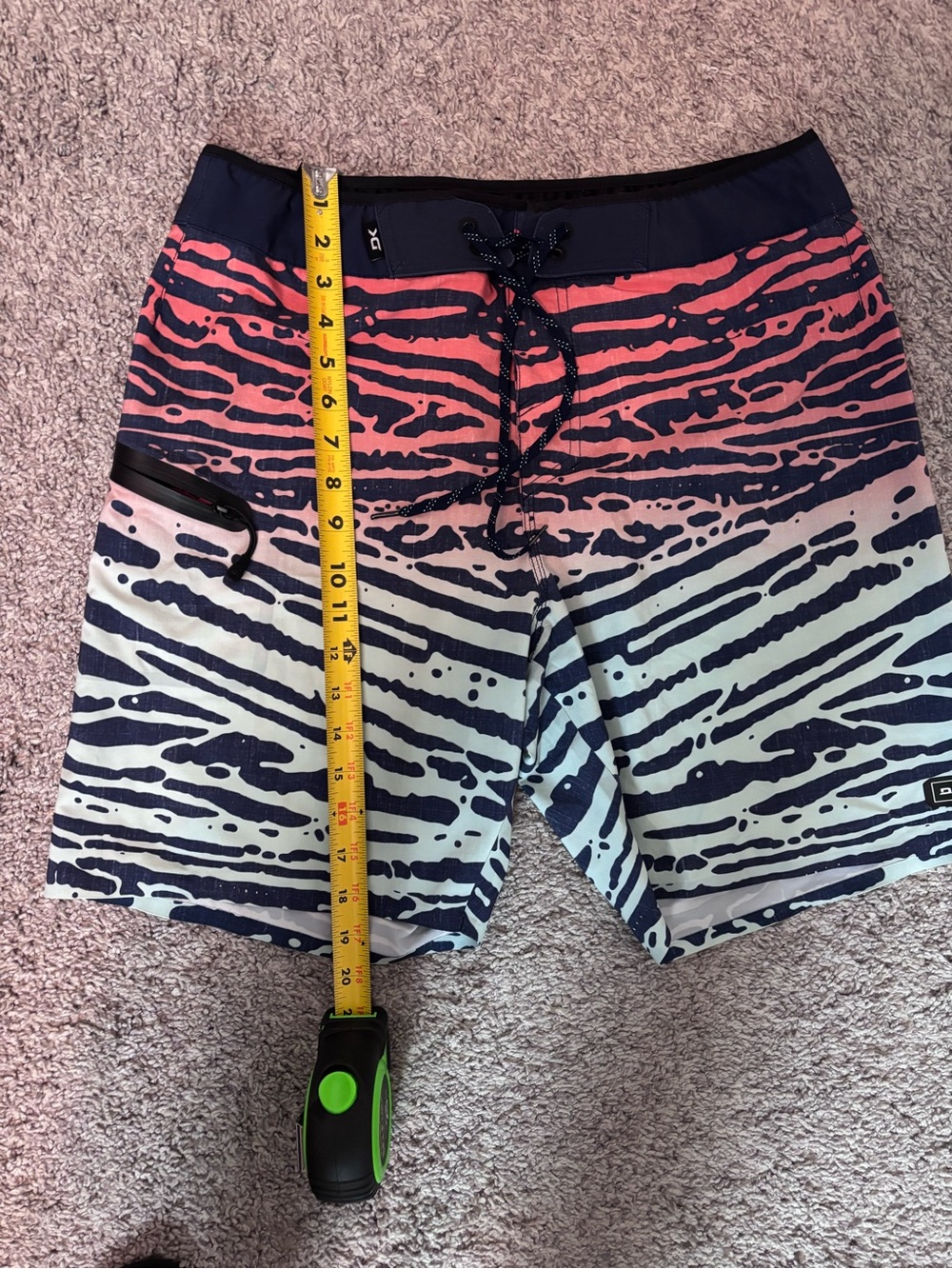 Dakine Menโs Board Shorts Size 32 Blue Coral Swim Trunks Surf - Picture 11 of 12